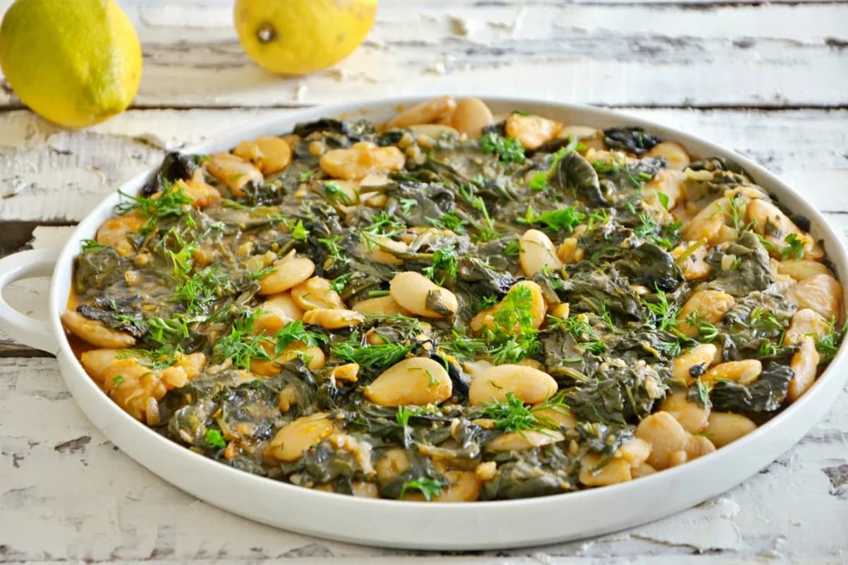 Gigantes with Spinach